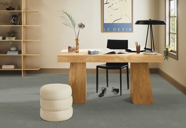 Anderson Tuftex - Pose