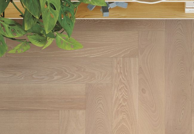 Anderson Tuftex European Ash Herringbone Bistro view 3