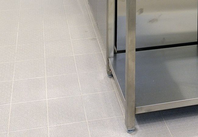 Olympia Spectra Anti Slip Porcelain Tiles Color: Nordic 76 S Medium Grey Size: 8x8