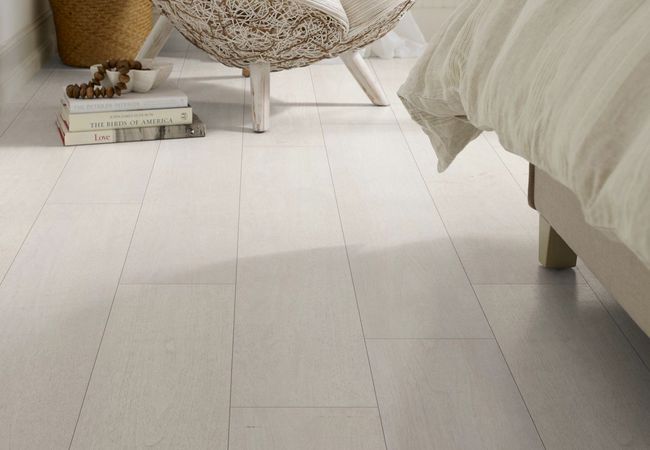 Shaw Paragon HD Plus Natural Bevel Oriel Luxury Vinyl Plank view 2