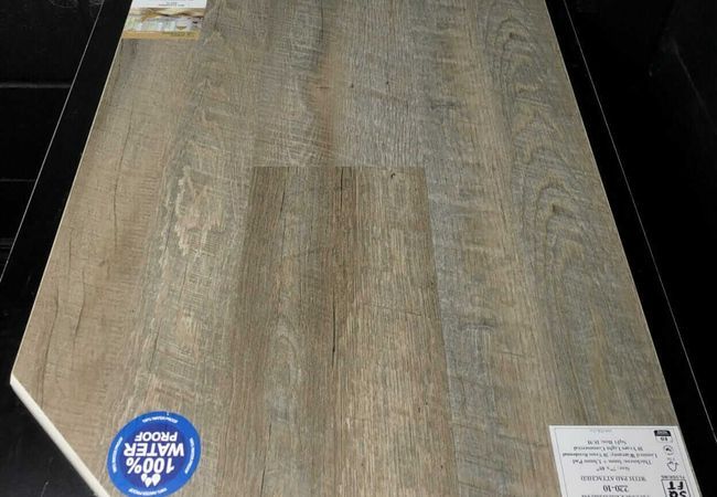Simba Universe 220-10 Luxury Vinyl Plank